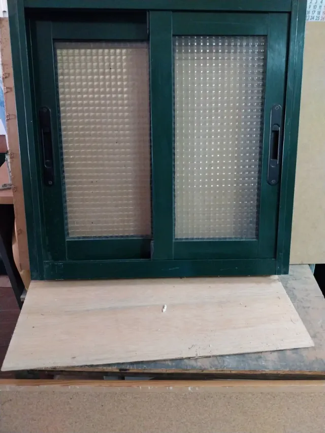 Ventana corredera 60x60 cm