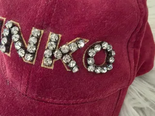 Cappello donna Pinko velluto bordeaux con strass