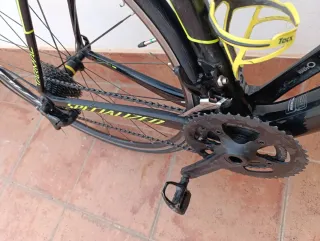 Bicicleta Specialized Negra y Amarilla. Talla 58.