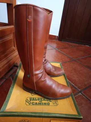 Botas de Valverde del Camino 37. Precio Negociable