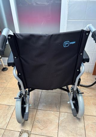 silla de ruedas plegable sin uso
