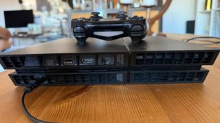 Consola Sony PS4 Negra