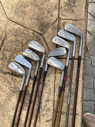 Hierros de golf antiguos