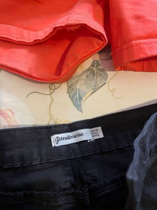 3 bermudas cortas colores Stradivarius y Cortefi