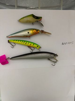 4 señuelos de pesca