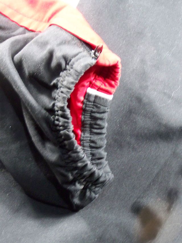 Pantalones Adidas Y2K bordados