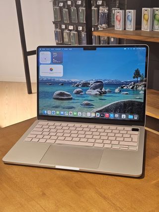MACBOOK AIR 13" M2 256GB PLATA (2022) A2681