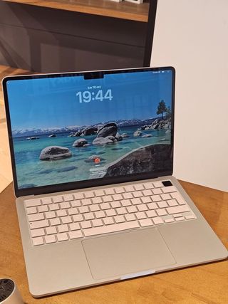 MACBOOK AIR 13" M2 256GB PLATA (2022) A2681