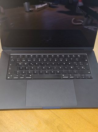 MACBOOK AIR 15" M2 1TB NEGRO 16 RAM - 61 CICLOS