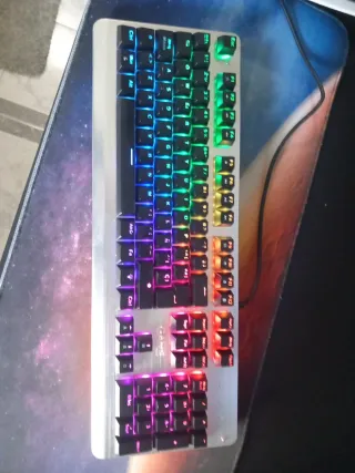 Teclado Mecánico Gaming KX520 RGB