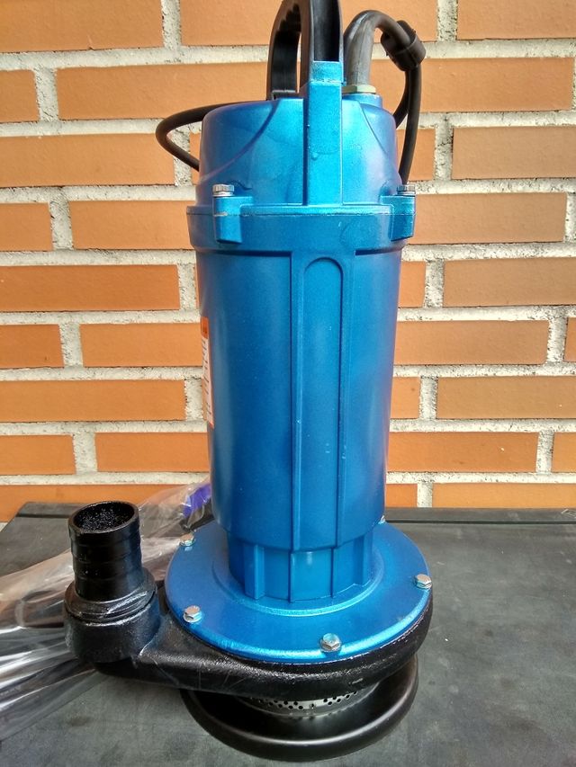 Bomba sumergible para pozo ancho