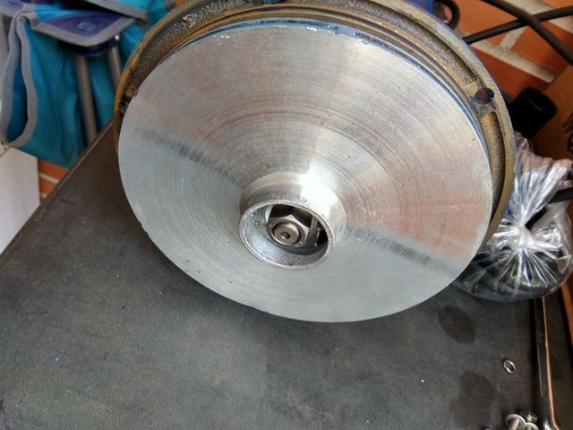 Bomba sumergible para pozo ancho