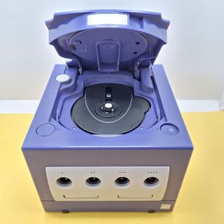 Nintendo GameCube Viola con scatola PAL