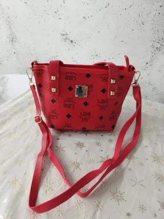 Bolso cubo niña rojo muy kuki