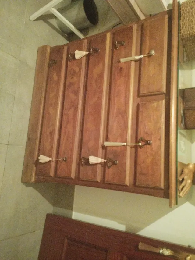 Peinadora de madera estilo antiguo