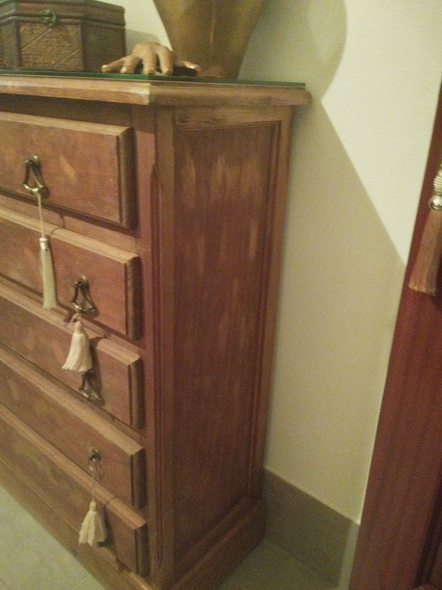 Peinadora de madera estilo antiguo