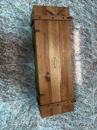 Baúl de madera grande
