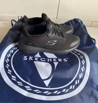 Zapatos Skechers Negros Nuevos