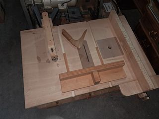 Mesa de madera artesanal para trabajos