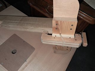 Mesa de madera artesanal para trabajos