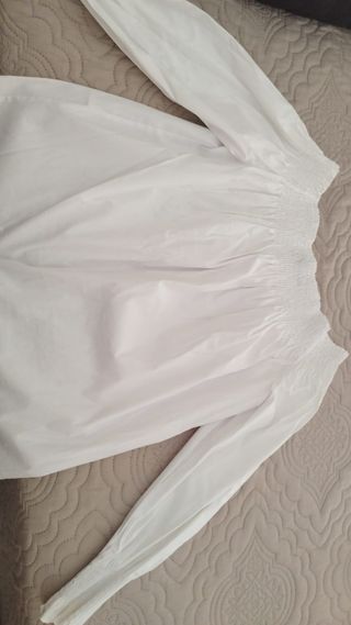 Blusa Zara Hombros Descubiertos Blanca