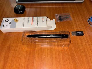 Bolígrafo grabador Authentic, usado una vez