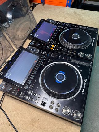 Pioneer CDJ-3000 + Decksaver + Maleta