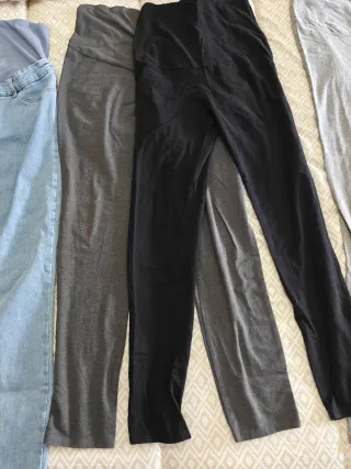 Lote de 8 Pantalones y 3 camisetas premamá.