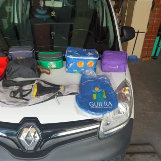 Lote de mochilas y neveras