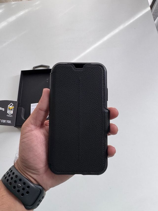 Funda Otterbox Strada iPhone X/XS Negra