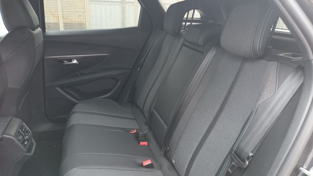 Peugeot 3008 Hybrid 136 Allure Pack eDCS6 100 kW (