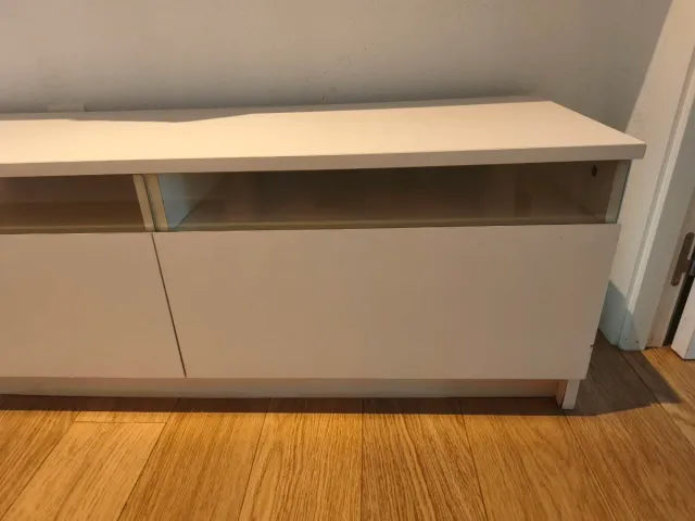 Mueble TV blanco y cristal