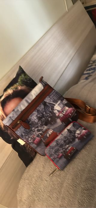 Borsa e portafoglio fantasia