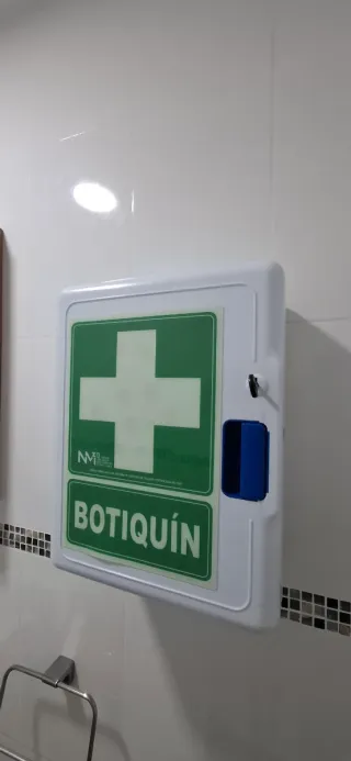 Botiquín de primeros auxilios