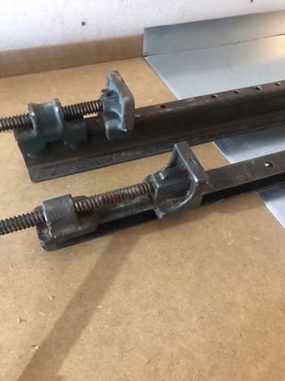 2 Sargentos de viga 120cm