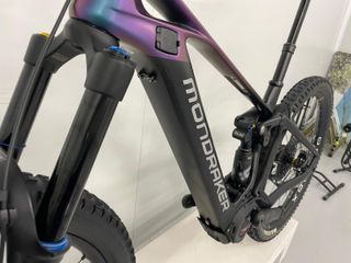 BICI ELECTRICA ENDURO MONDRAKER CRAFTY CARBON XR T