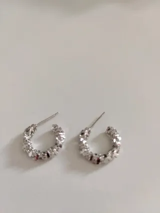 Pendientes de diferentes modelos
