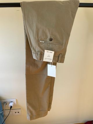 Pantalón Chino GANT Beige Talla 31/34