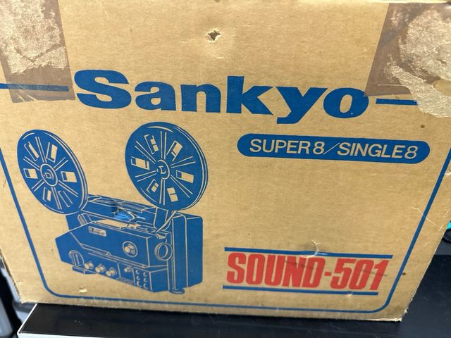 Proyector Super 8 Sankyo Sound-501+pelis x