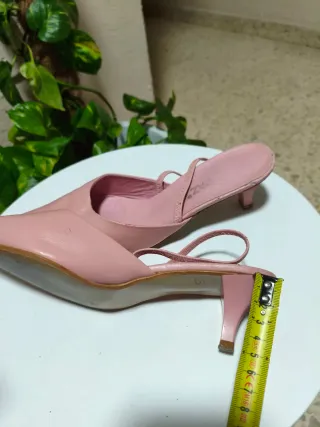 Zapatos de tacón rosa