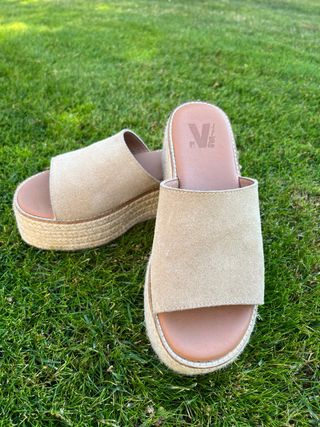 Sandalias VASS esparto beige
