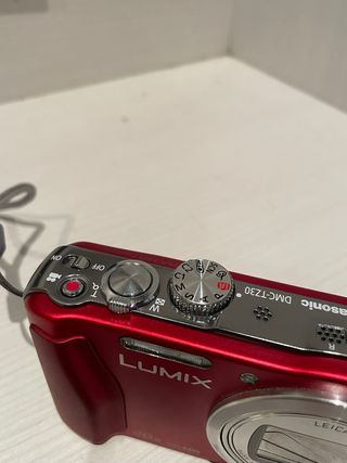 Cámara Panasonic Lumix DMC-TZ30 Roja