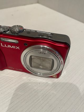 Cámara Panasonic Lumix DMC-TZ30 Roja
