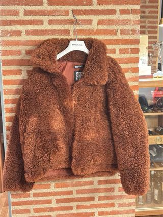 Plumífero pelo marrón Bimba y Lola