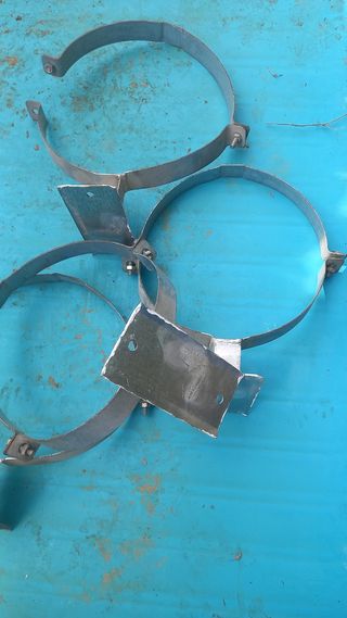 Abrazadera para tubos metálica