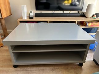 Mesa centro/auxiliar con ruedas