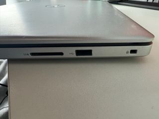 Dell Inspiron 5593 i7 10g 16gb  3200MHz 512gb m2
