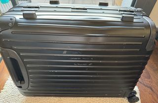 Maleta de cabina Rimowa aluminio negro