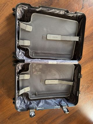 Maleta de cabina Rimowa aluminio negro