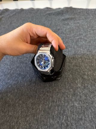 Reloj Casio Plateado y dial Azul oscuro